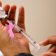 Imagen para el artículo titulado La vacuna de Oxford contra el coronavirus ya da resultados positivos. La siguiente fase es probarla en 40.000 personas